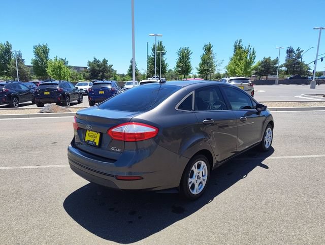 Used 2015 Ford Fiesta SE FWD image 3
