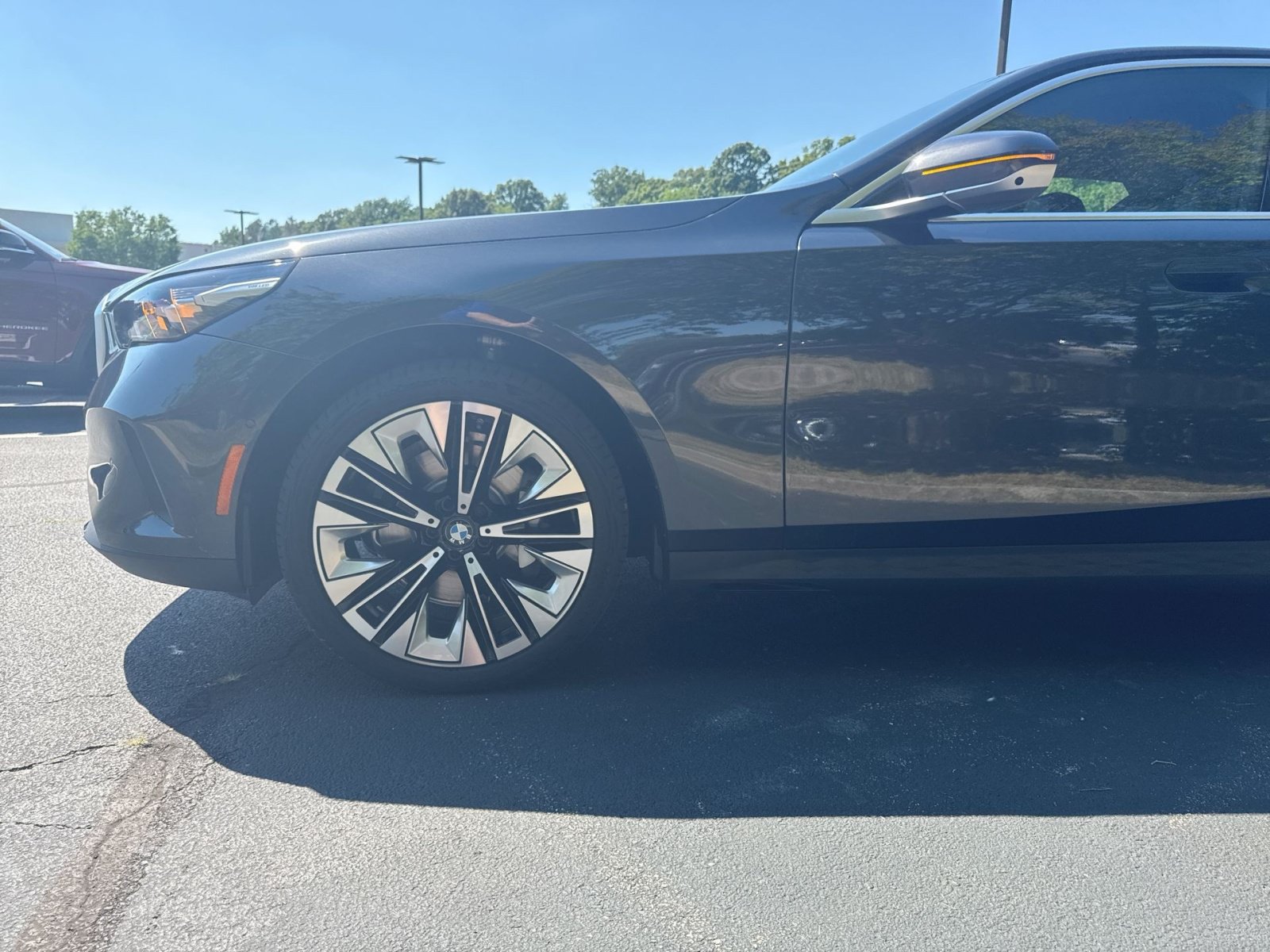 New 2026 BMW 530i xDrive AWD/4WD image 7
