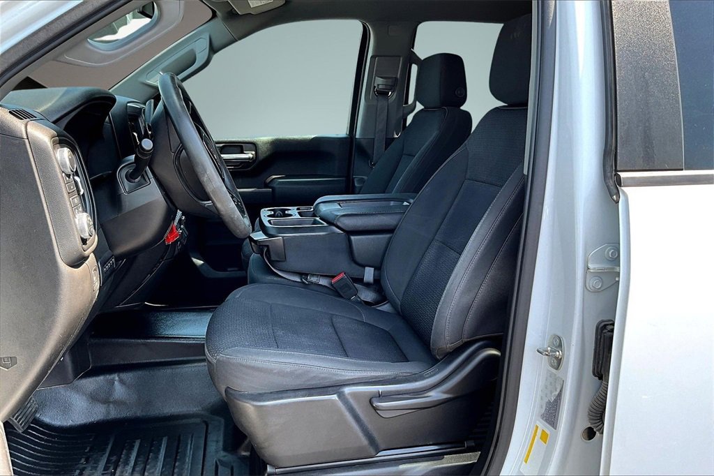 Used 2023 GMC Sierra 3500 Pro w/ Convenience Package image 21