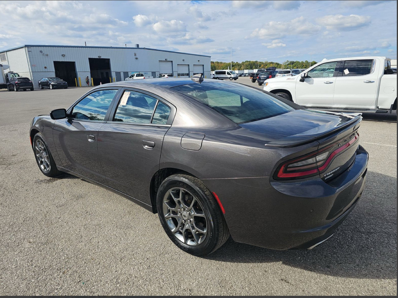 Used 2017 Dodge Charger SXT w/ AWD Plus Group image 3