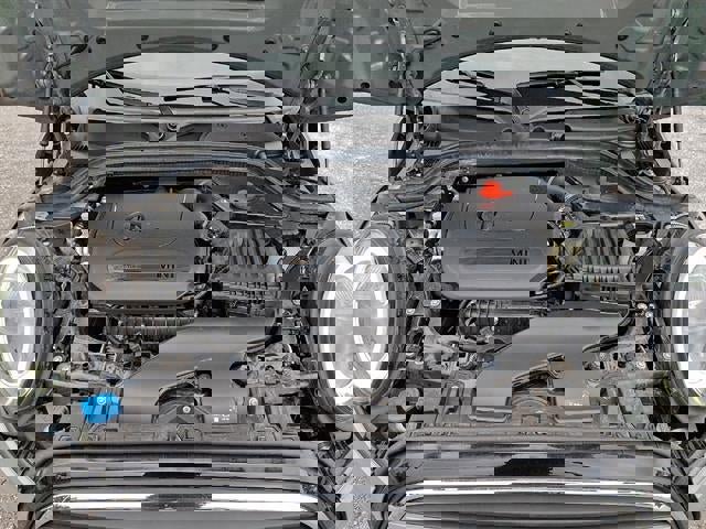 Used 2022 MINI Cooper 4-Door Hardtop image 27