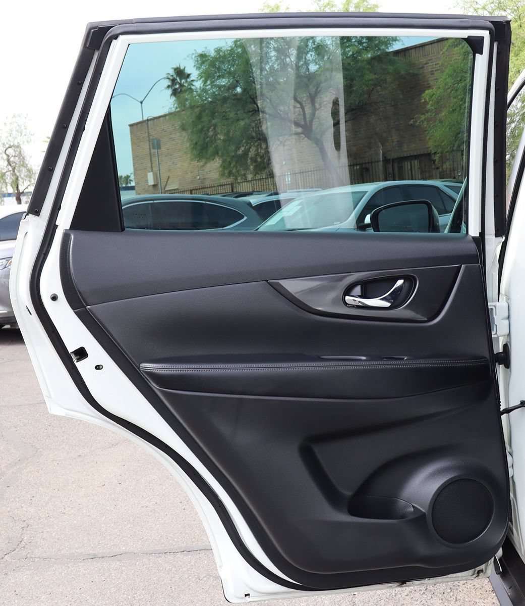 Used 2018 Nissan Rogue S FWD image 29