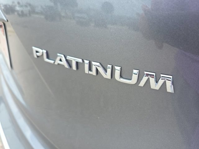 Used 2015 Nissan Murano Platinum w/ Platinum Technology Package FWD image 4