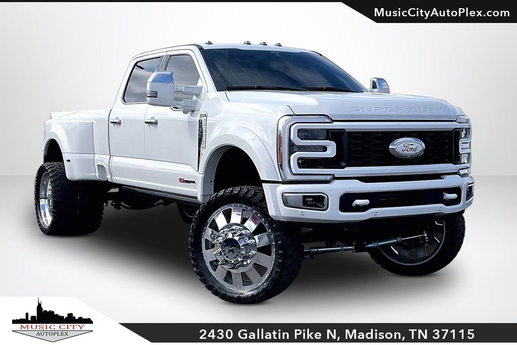 Used 2024 Ford F450 Limited image 1