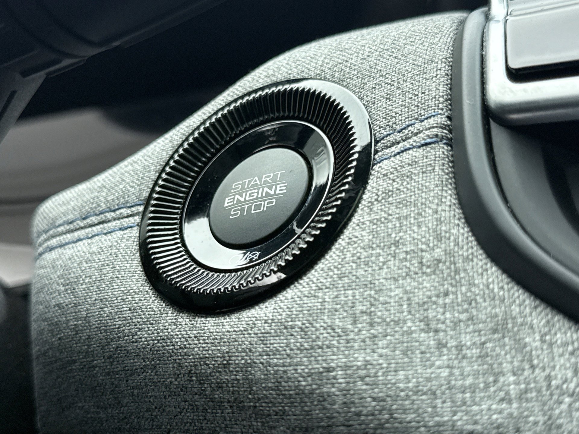 Used 2022 Jeep Compass Latitude w/ Sun and Sound Group AWD/4WD image 21