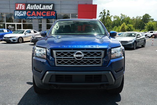 Used 2022 Nissan Frontier SV AWD/4WD image 2