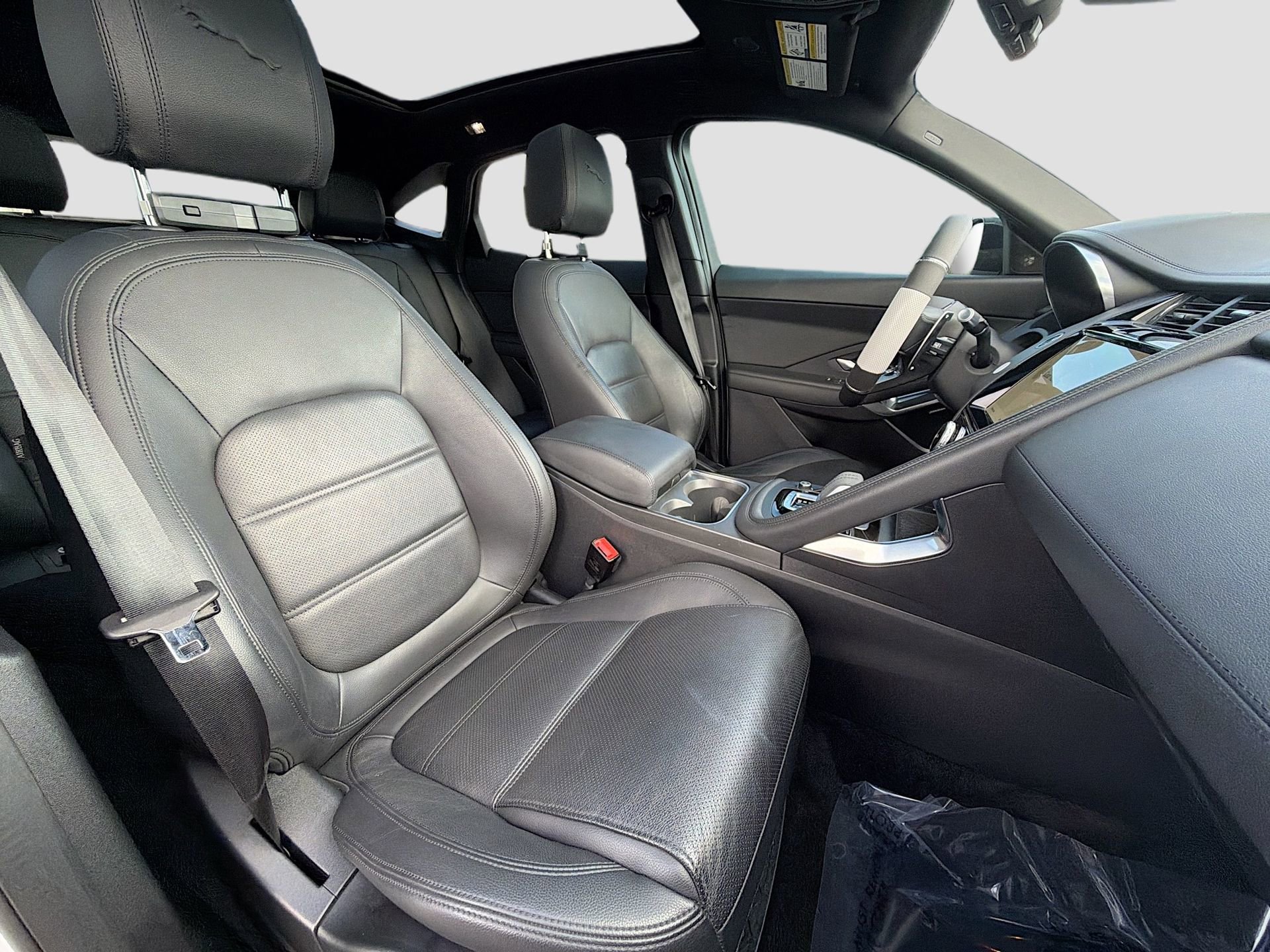 Used 2022 Jaguar E-PACE SE image 15