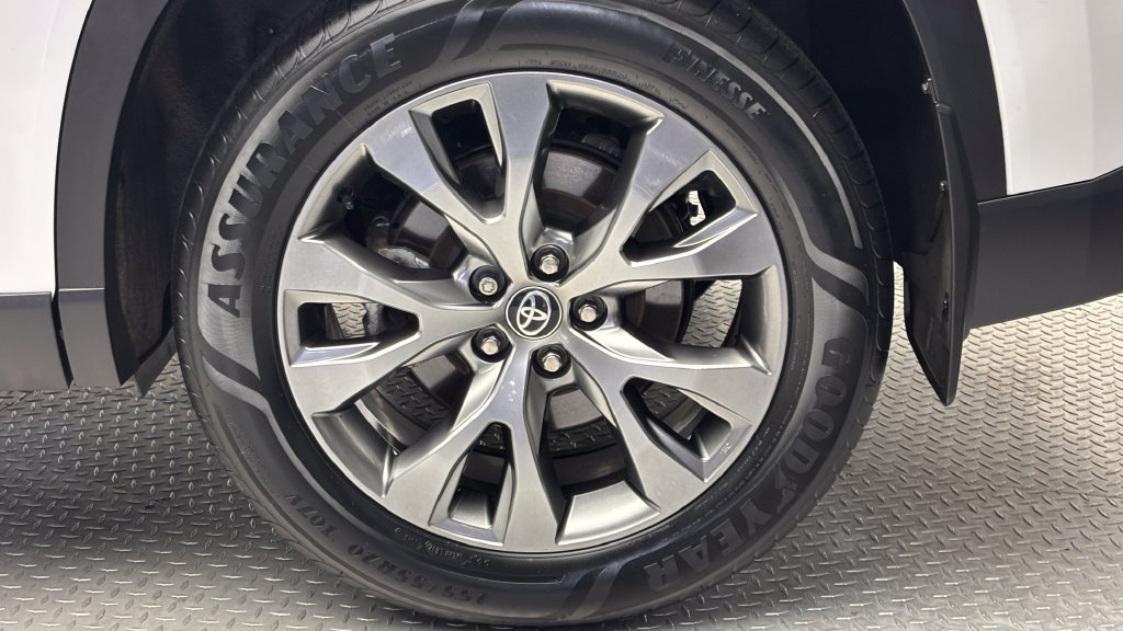 Used 2024 Toyota Grand Highlander AWD image 6
