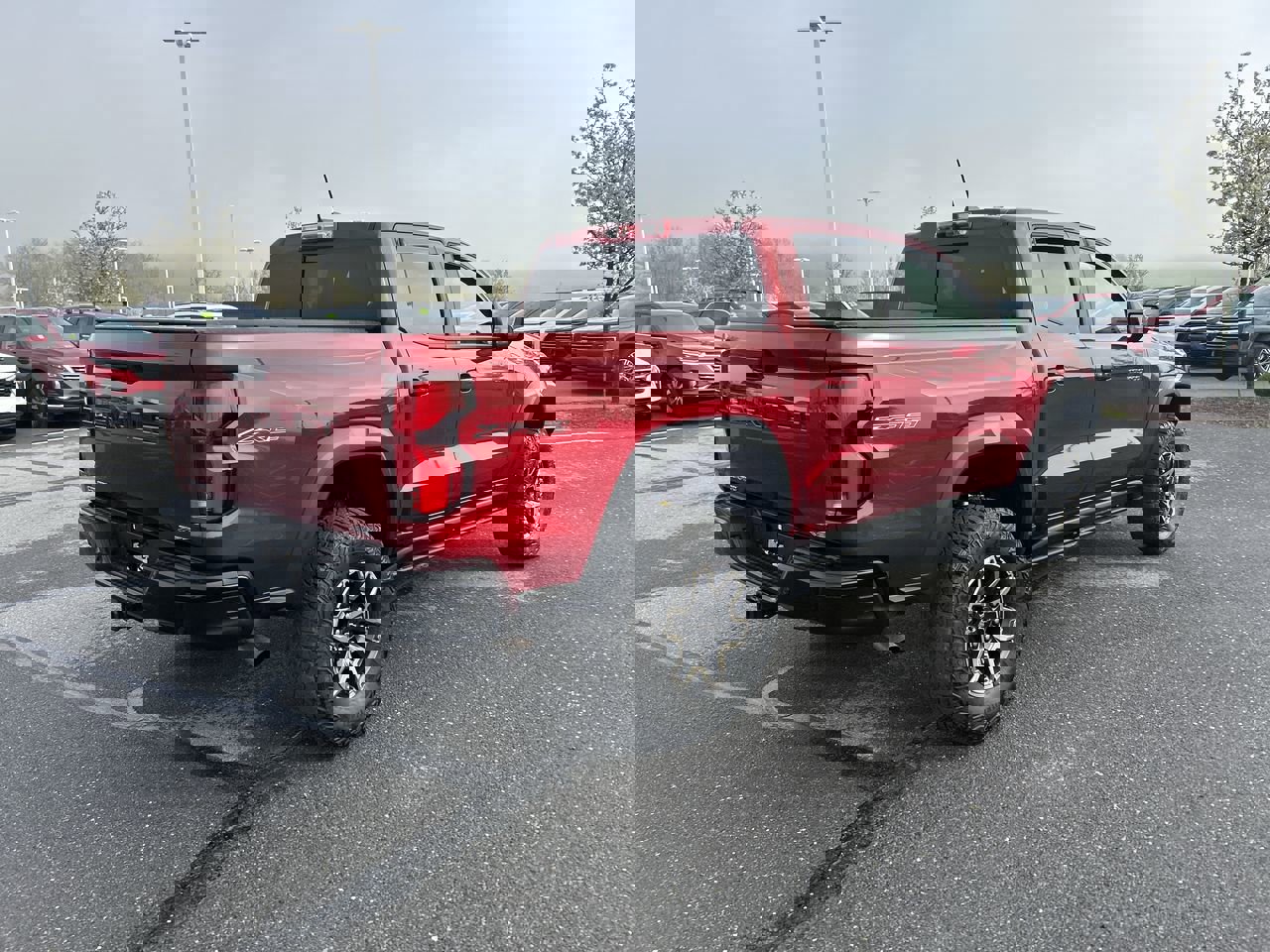 Used 2024 Chevrolet Colorado ZR2 w/ ZR2 Convenience Package III AWD/4WD image 7