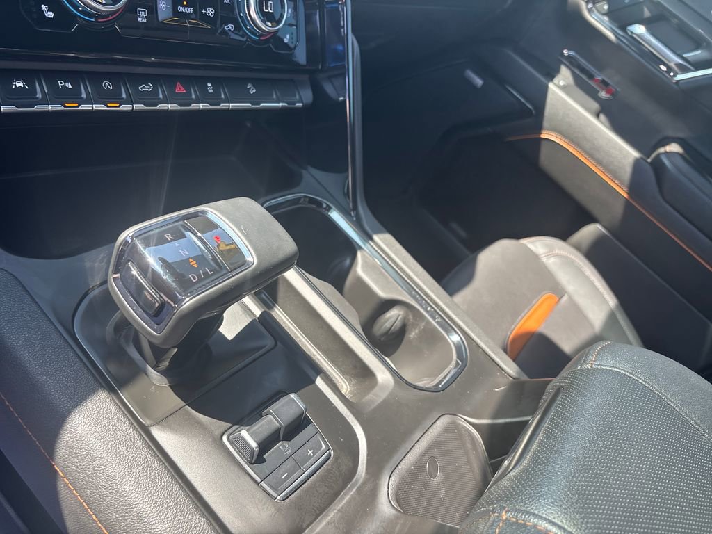 Used 2024 GMC Sierra 1500 AT4 w/ Technology Package image 31