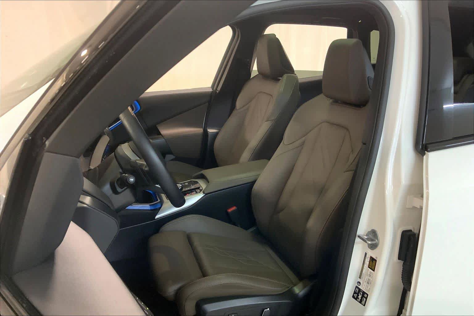 Used 2025 BMW X3 xDrive30i image 7