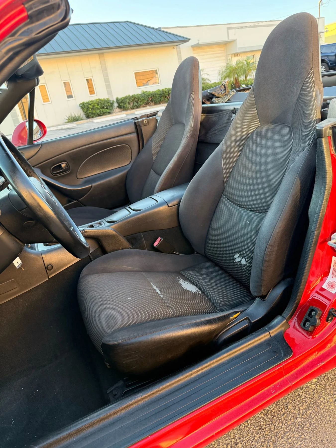 Used 2003 MAZDA MX-5 Miata image 22