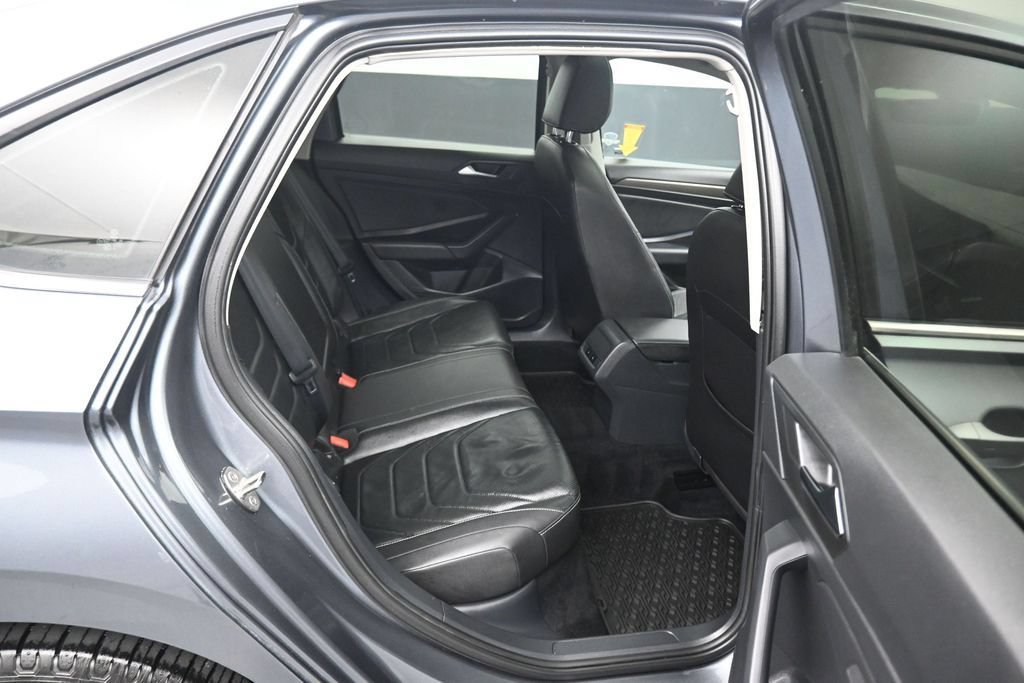 Used 2020 Volkswagen Jetta SEL Premium FWD image 37