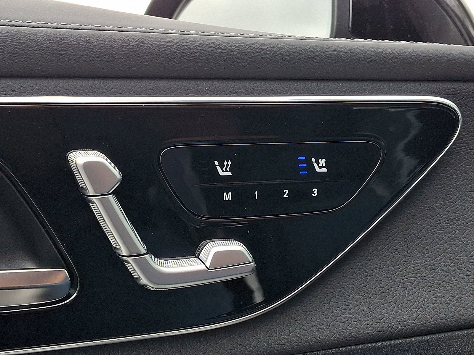 New 2026 Mercedes-Benz GLC 300 4MATIC image 16