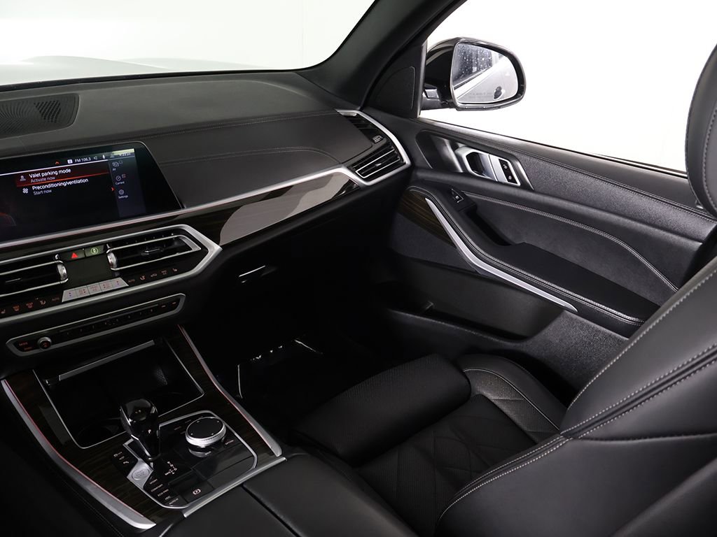 Used 2023 BMW X5 xDrive40i image 39