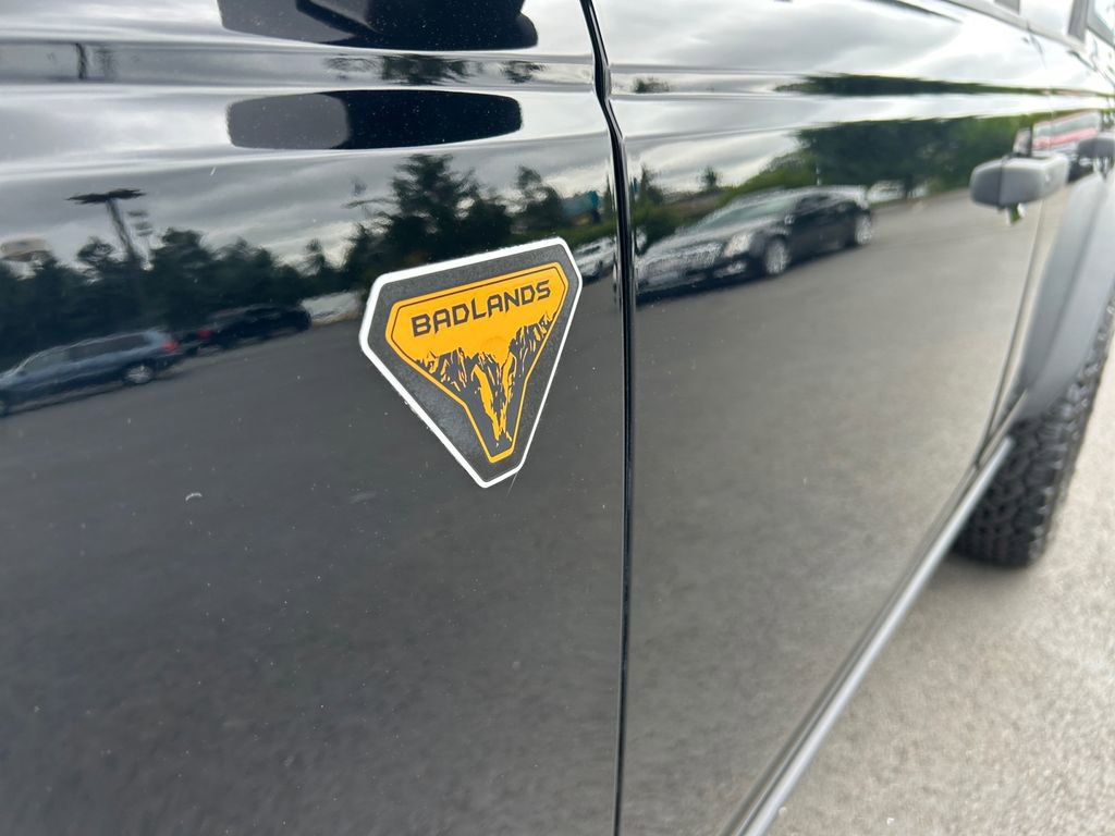 Used 2024 Ford Bronco Badlands image 32