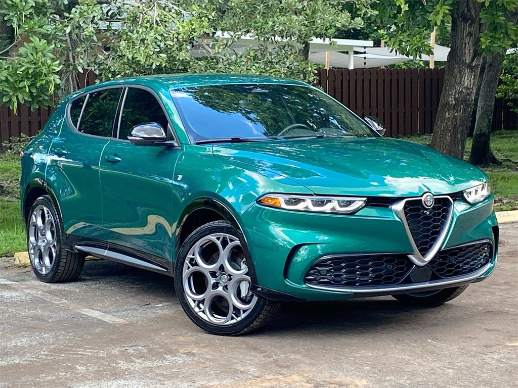 Used 2024 Alfa Romeo Tonale Ti w/ Active Assist Package image 3