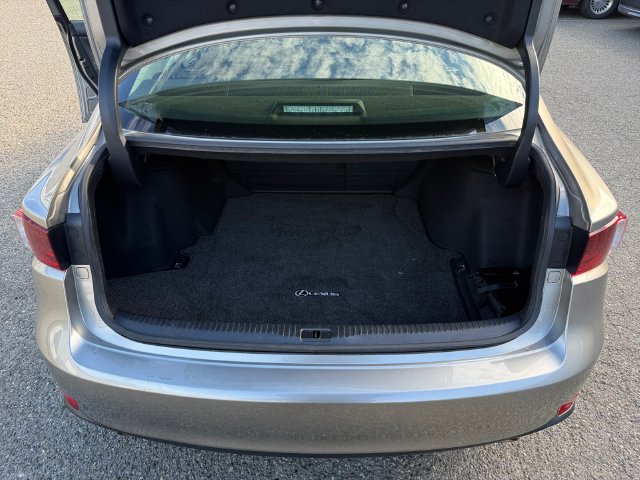 Used 2016 Lexus IS 300 AWD image 23