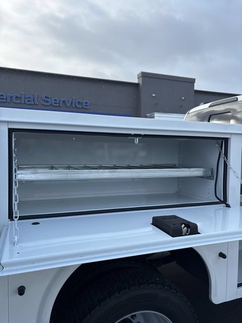 New 2026 Ford F450 XL w/ XL Chrome Package RWD image 17