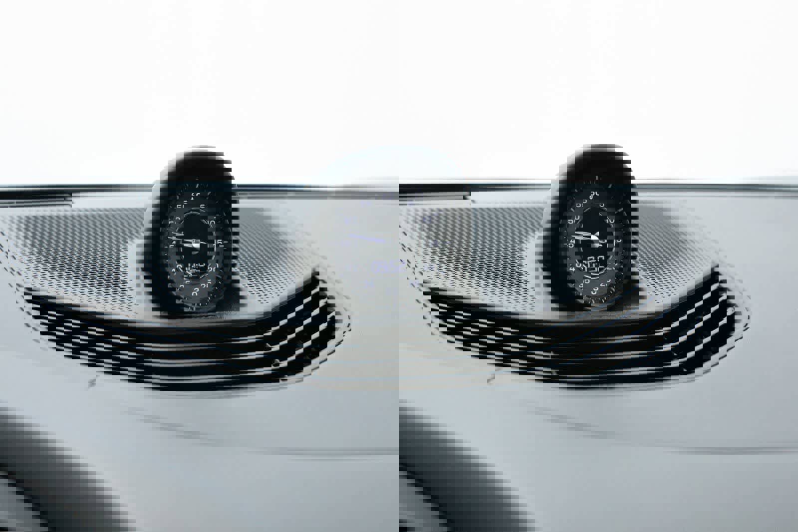 Certified 2020 Porsche Taycan Turbo S image 25