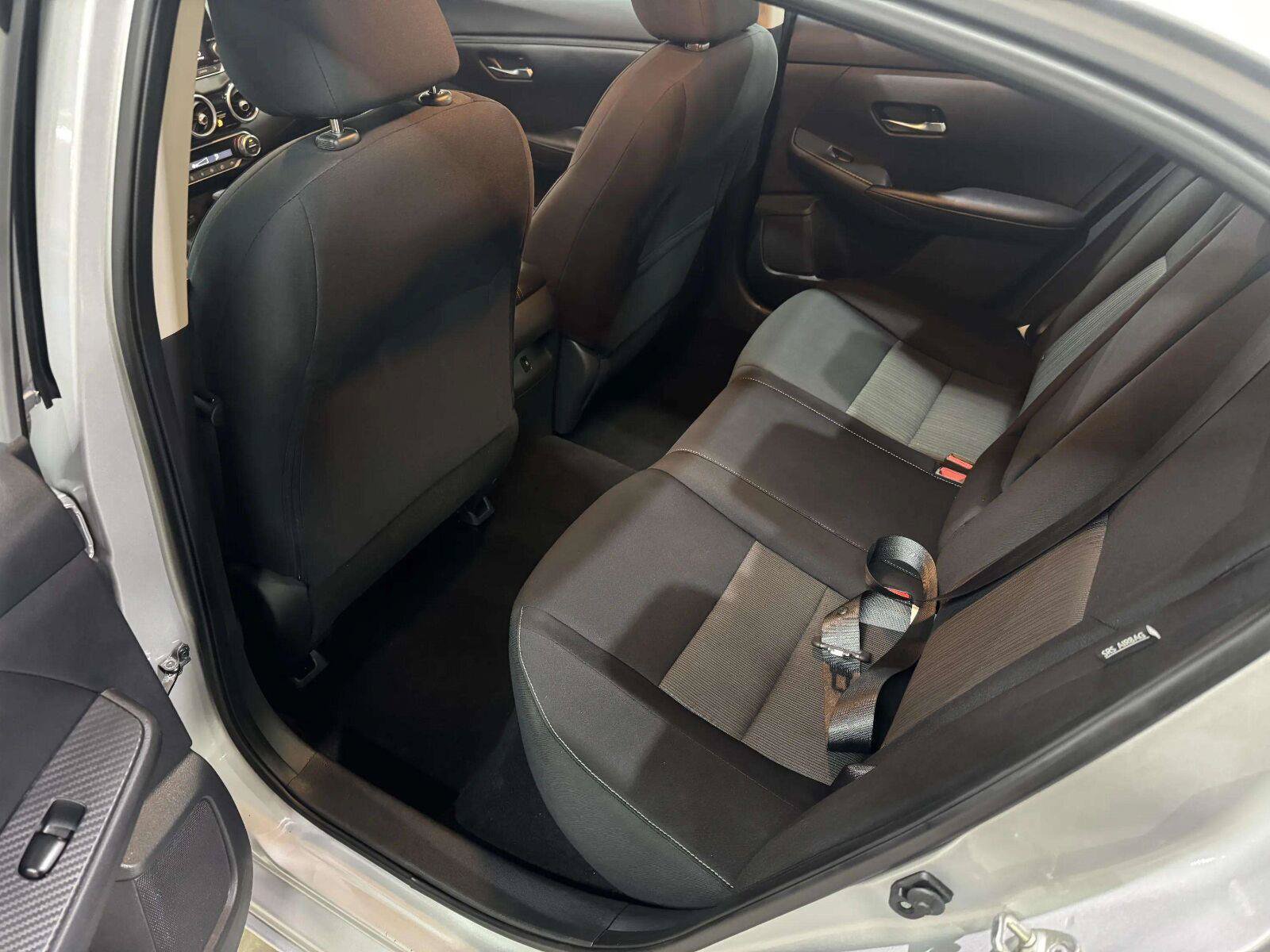 Used 2021 Nissan Sentra SV FWD image 20