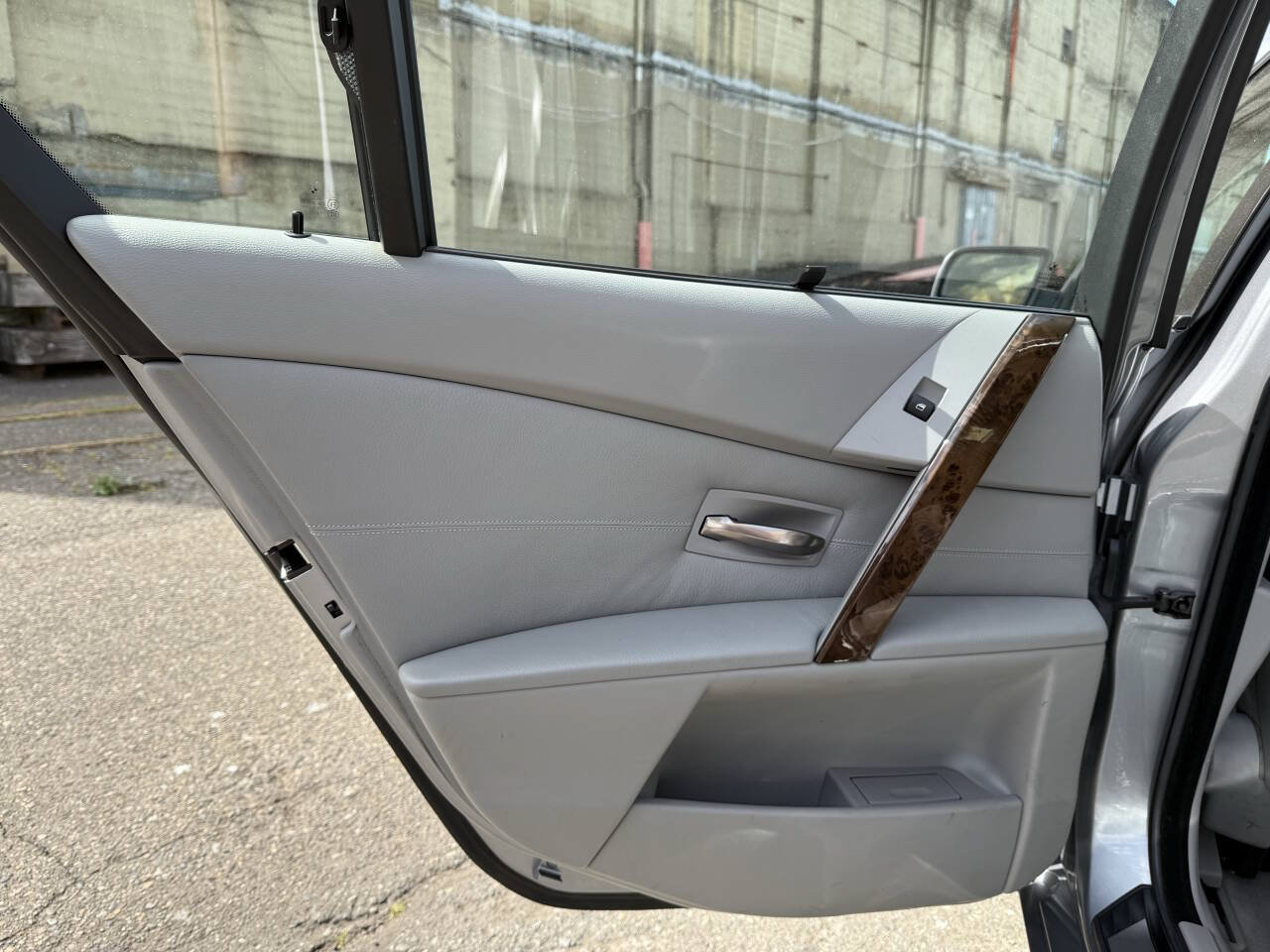 Used 2007 BMW 530xi Sedan AWD/4WD image 47