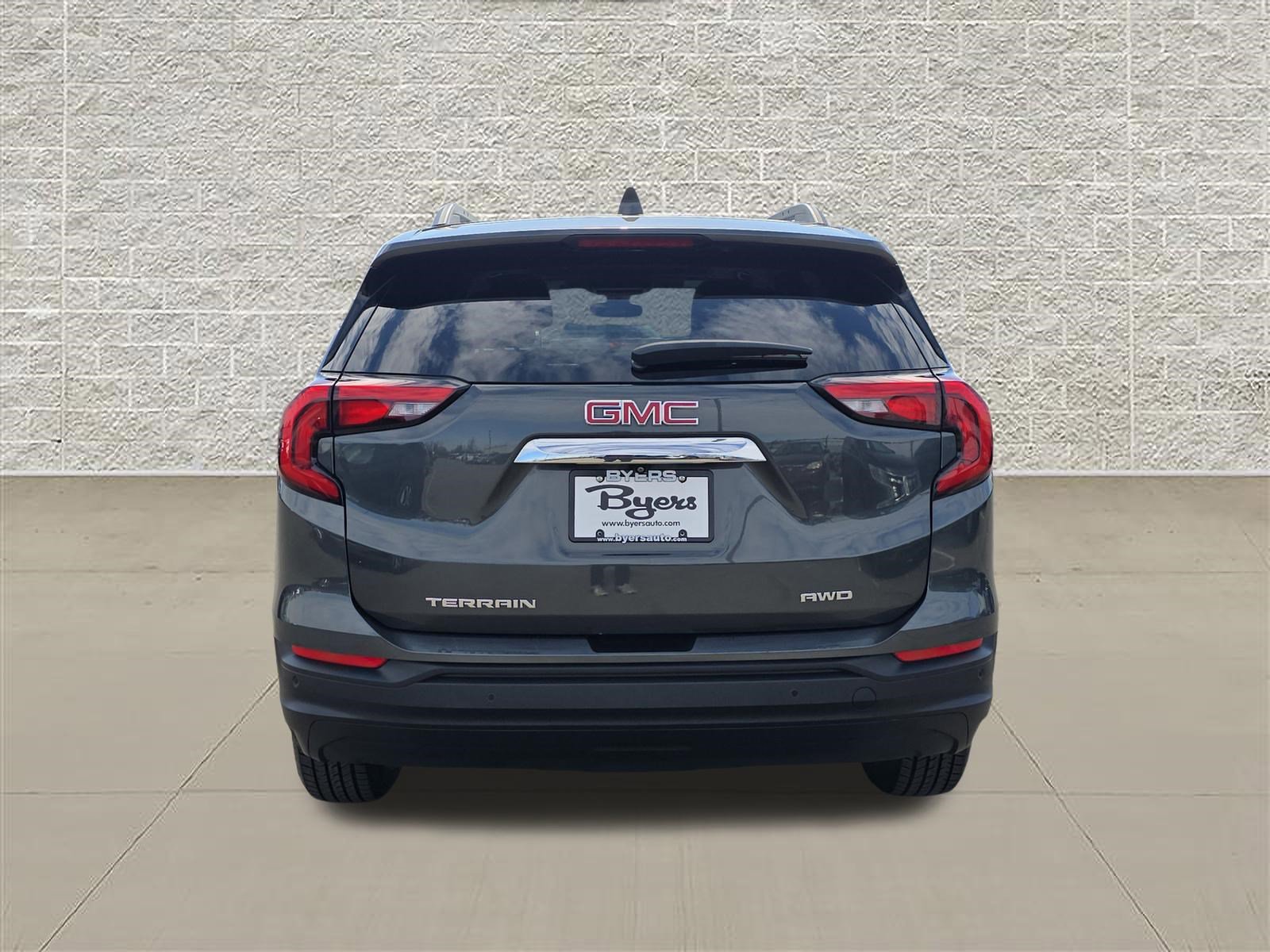 Used 2021 GMC Terrain SLE w/ Driver Convenience Package image 6