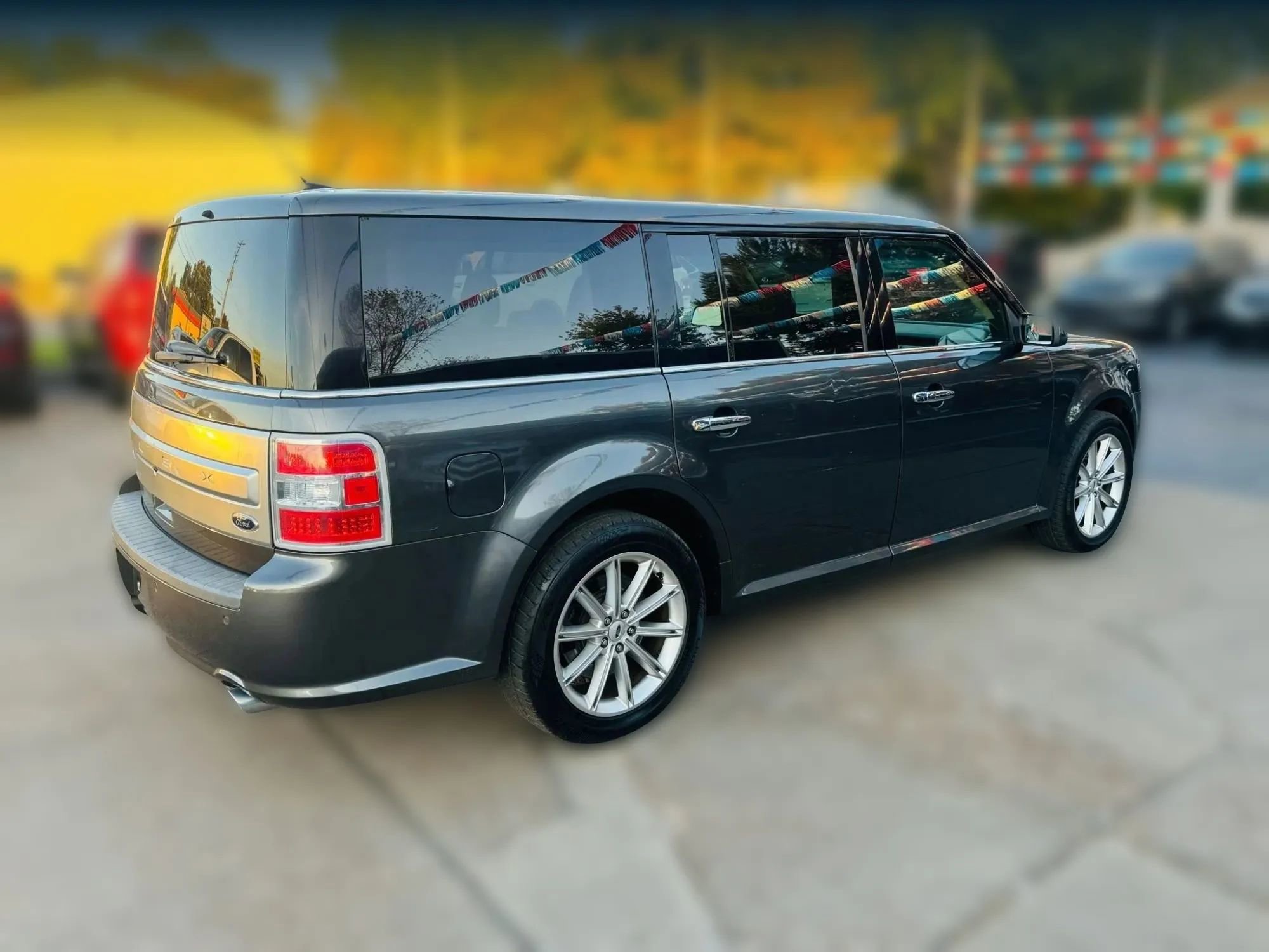 Used 2018 Ford Flex Limited image 3
