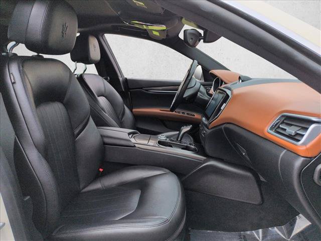 Used 2020 Maserati Ghibli S RWD image 23
