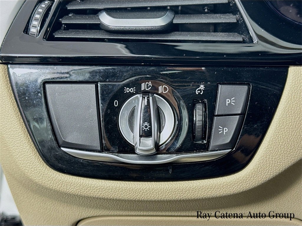 Certified 2023 BMW 540i xDrive w/ Premium Package image 10