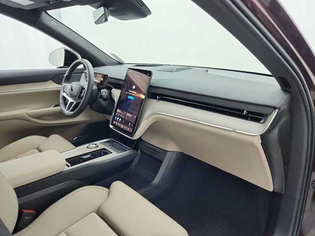 New 2025 Volvo EX90 Ultra image 15