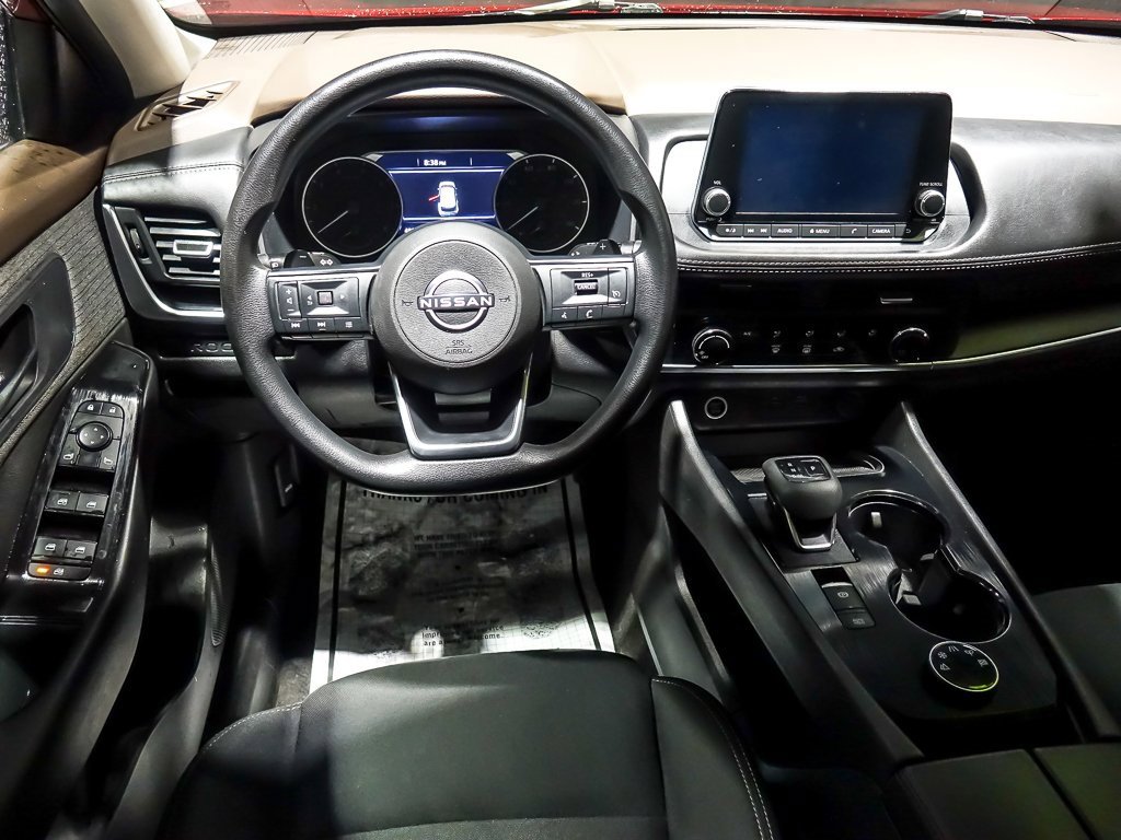 Used 2023 Nissan Rogue S image 16
