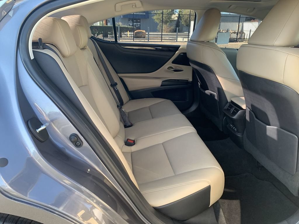 Used 2019 Lexus ES 350 w/ Premium Package FWD image 26