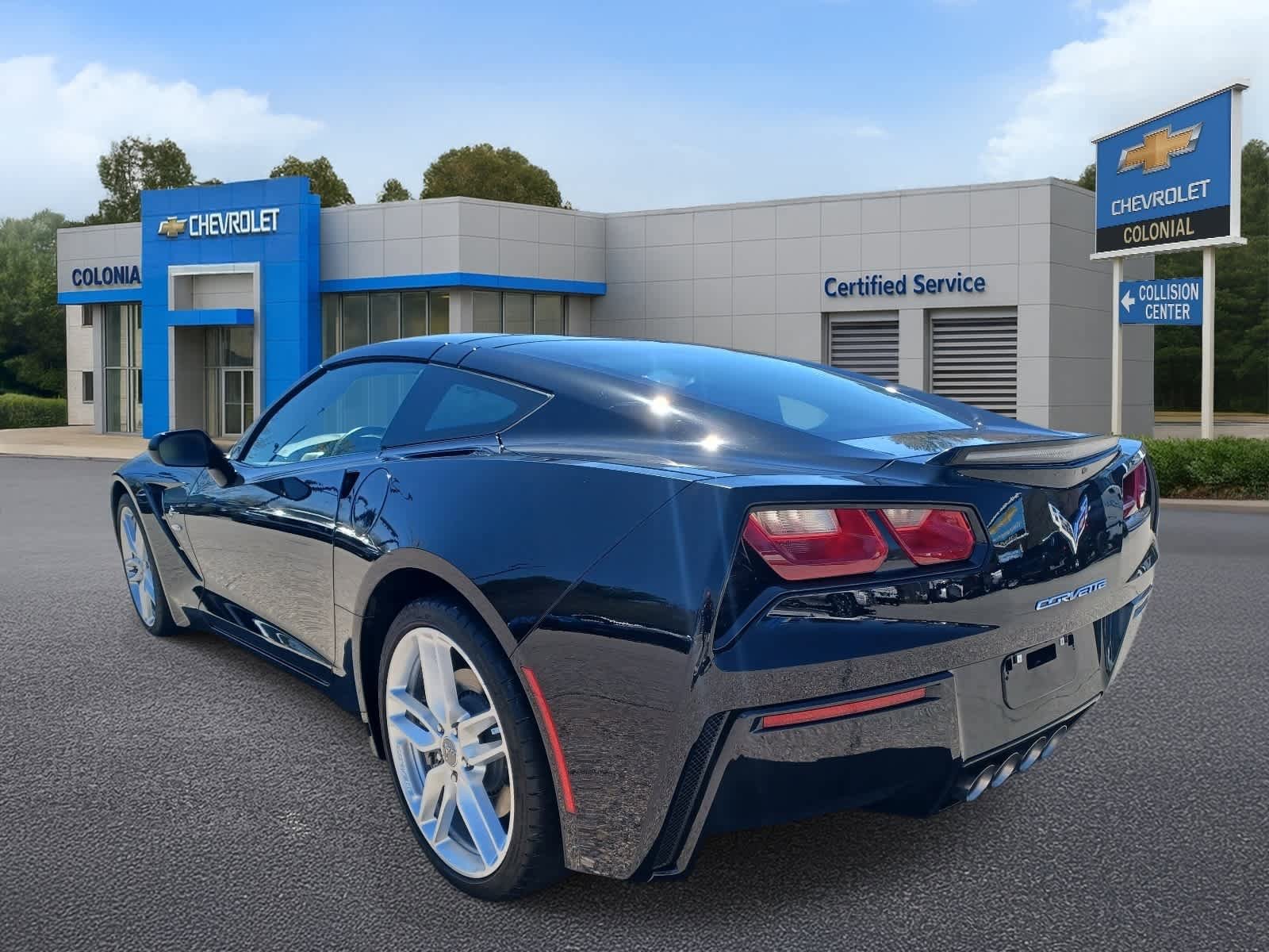 Used 2019 Chevrolet Corvette Stingray Coupe w/ 2LT Preferred Equipment Group RWD image 5