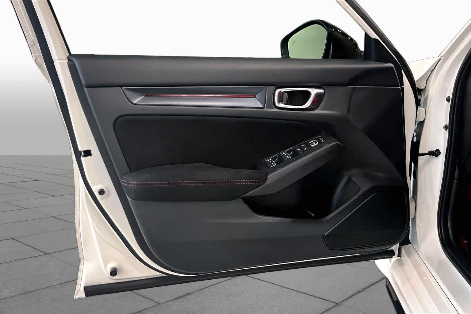 Used 2025 Honda Civic Type R image 19
