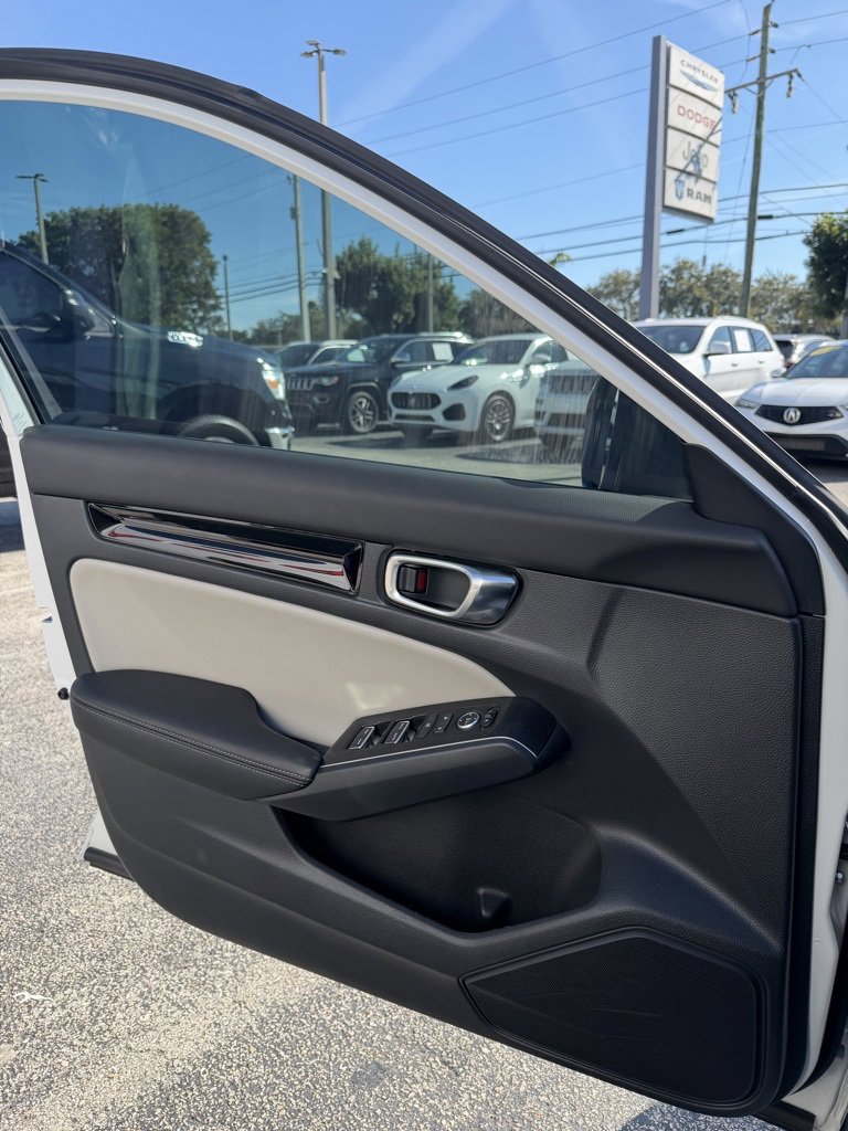 Used 2024 Honda Civic Sport Touring image 11