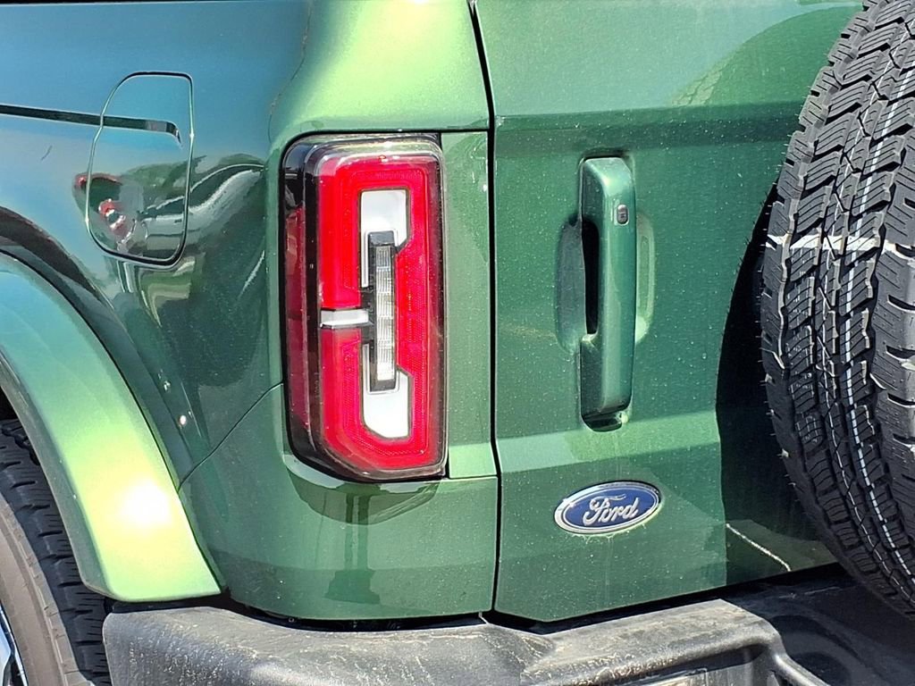 Used 2025 Ford Bronco Outer Banks AWD/4WD image 25