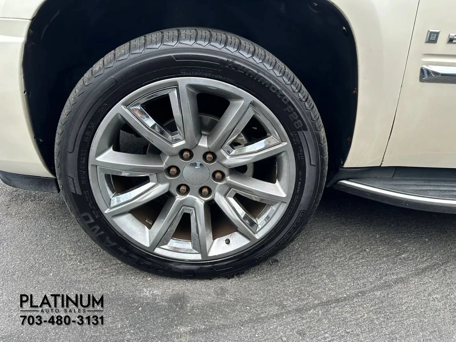 Used 2008 Cadillac Escalade AWD image 23