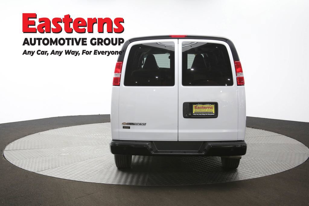Used 2023 Chevrolet Express 3500 LS image 33