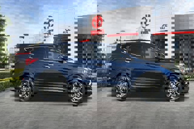 Used 2017 Hyundai Santa Fe Sport image 3