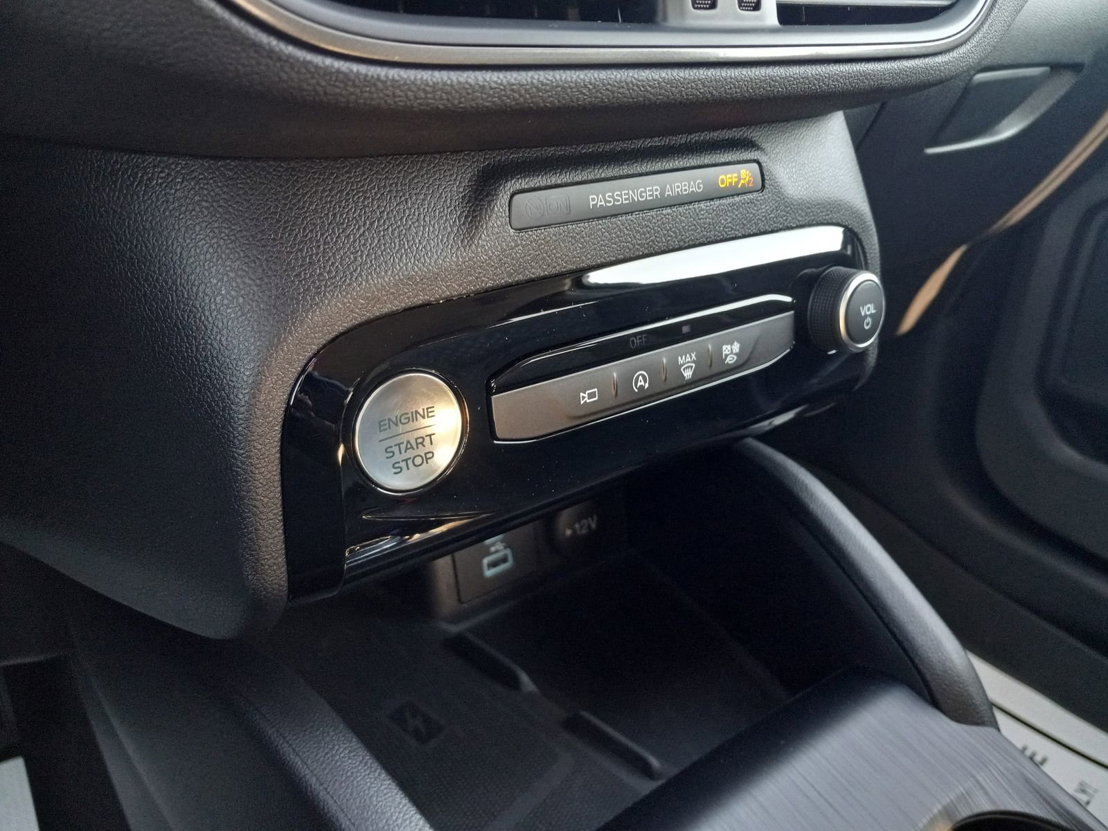 Used 2023 Ford Escape Active w/ Tech Pack #2 image 17