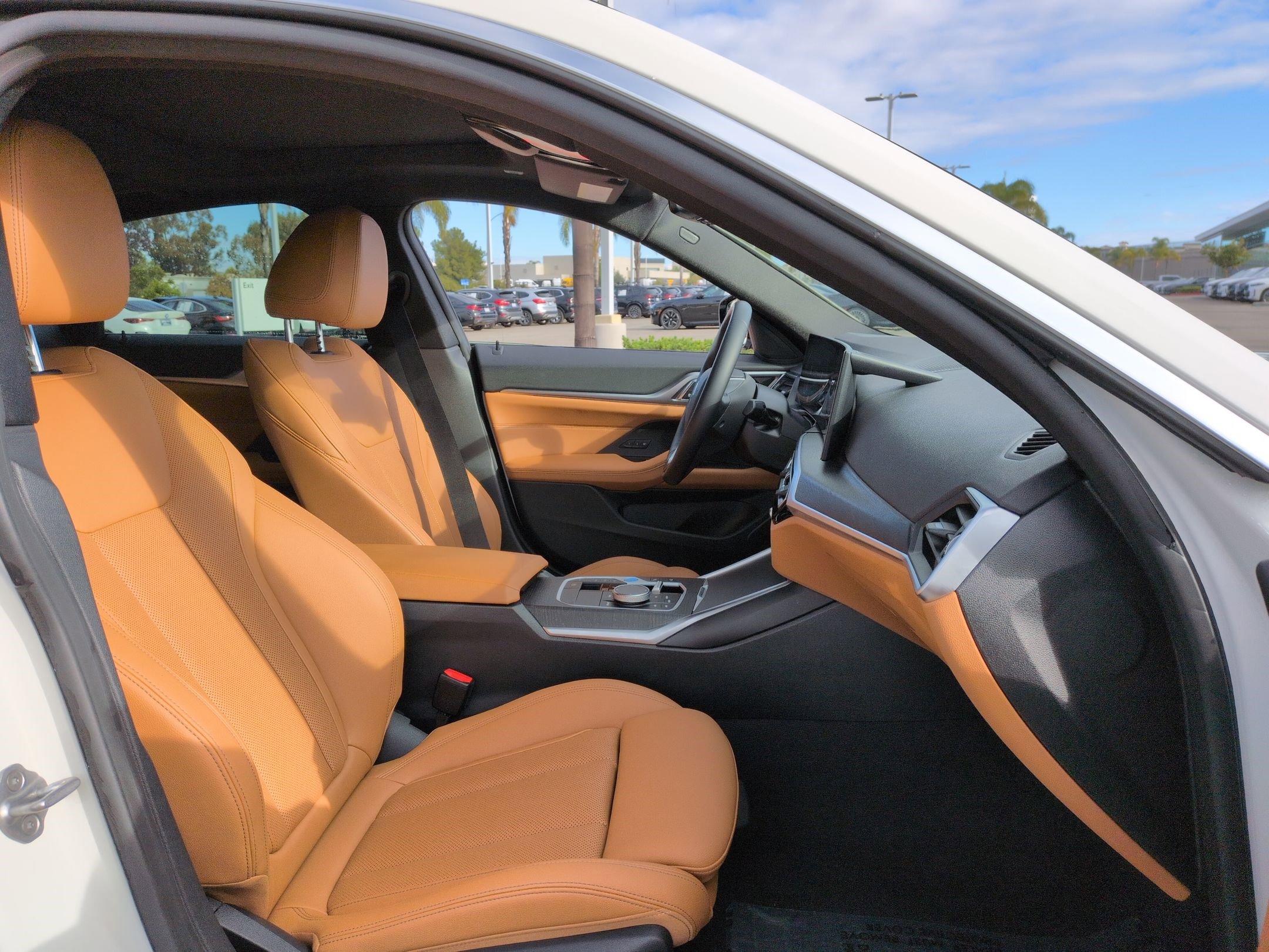 Certified 2023 BMW i4 eDrive35 image 33