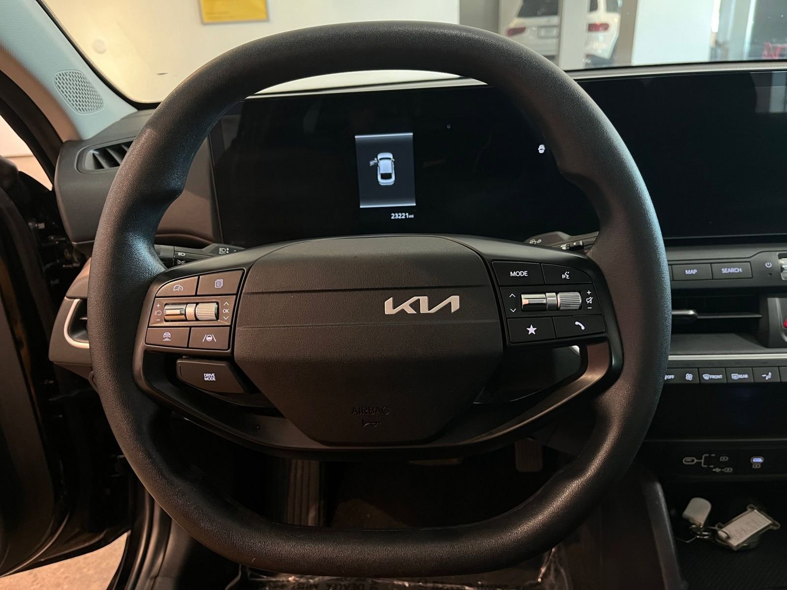 Used 2025 Kia K4 FWD image 28