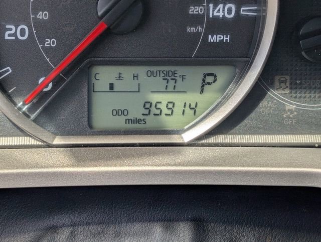 Used 2015 Toyota RAV4 XLE image 23