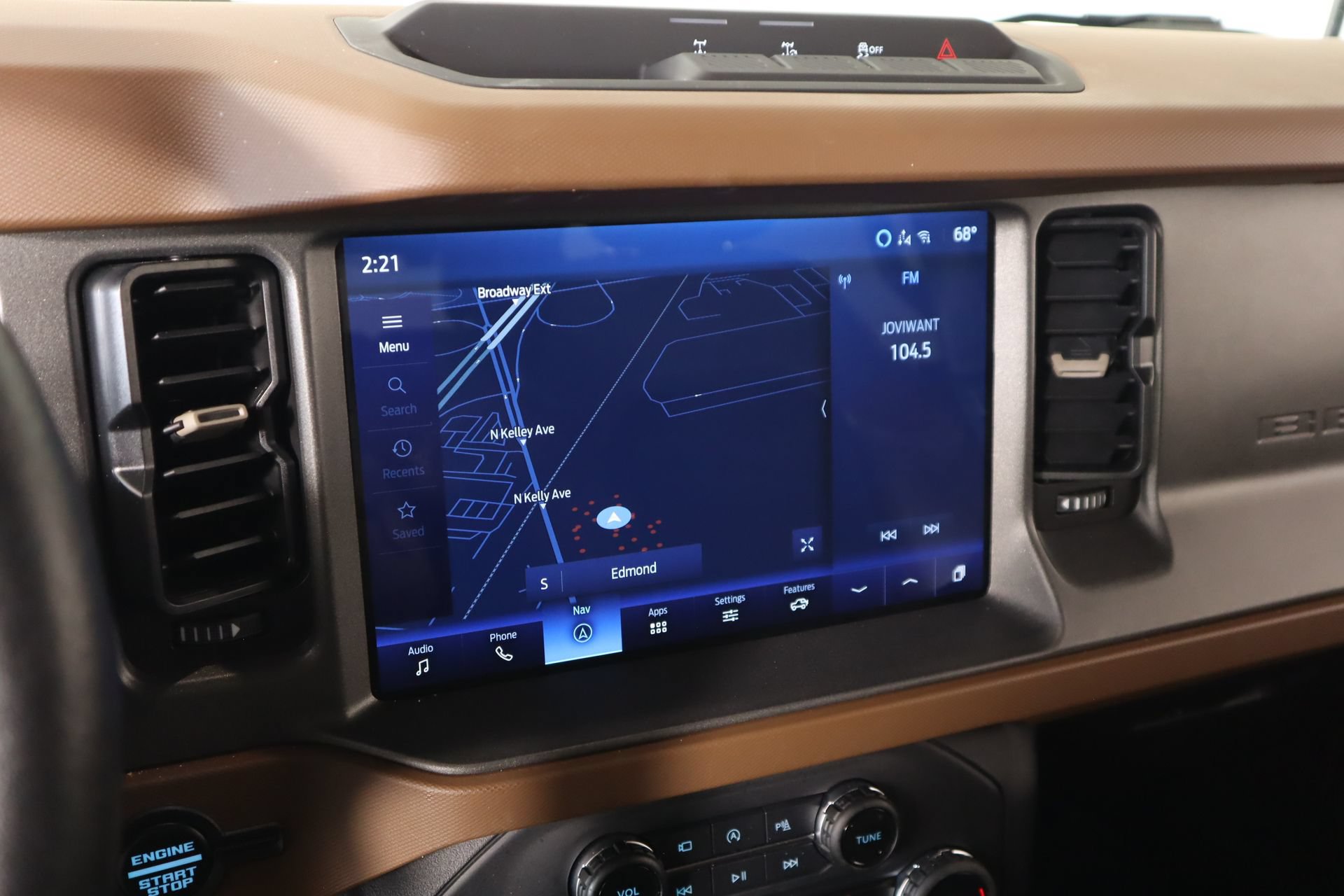 Used 2024 Ford Bronco Outer Banks AWD/4WD image 7