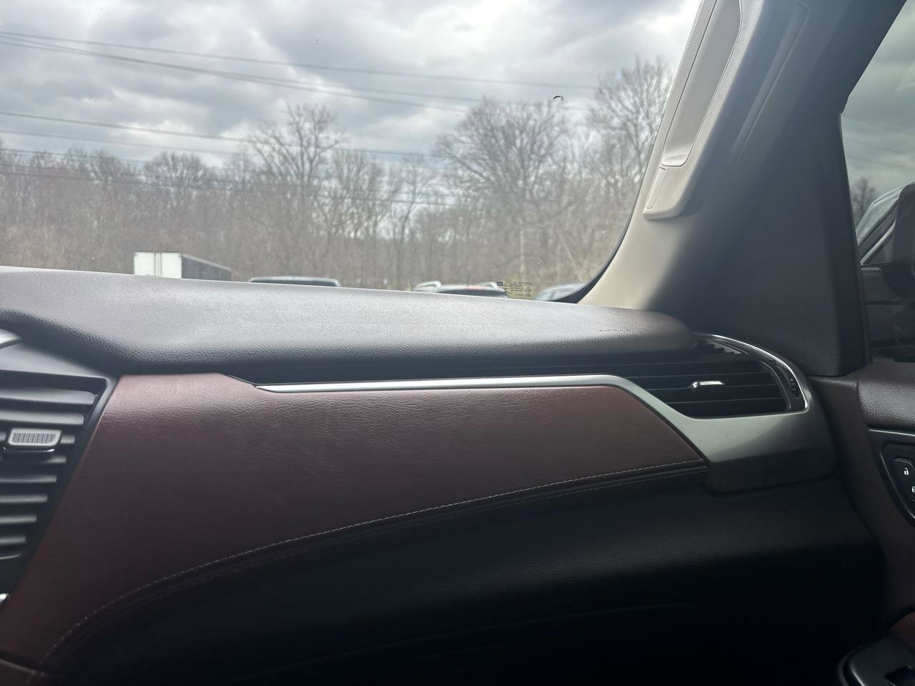 Used 2015 Chevrolet Suburban LTZ image 37