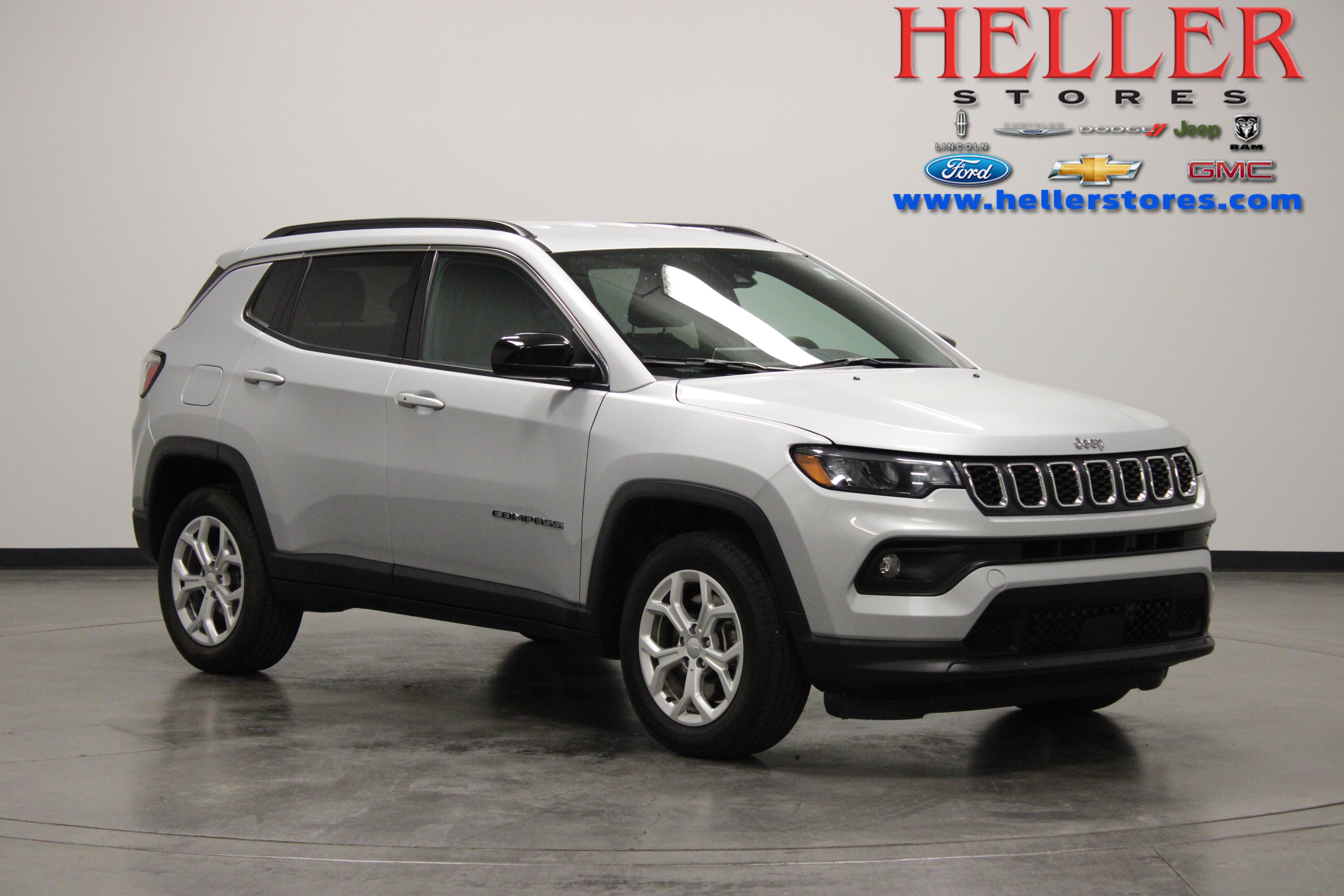 Used 2024 Jeep Compass Latitude