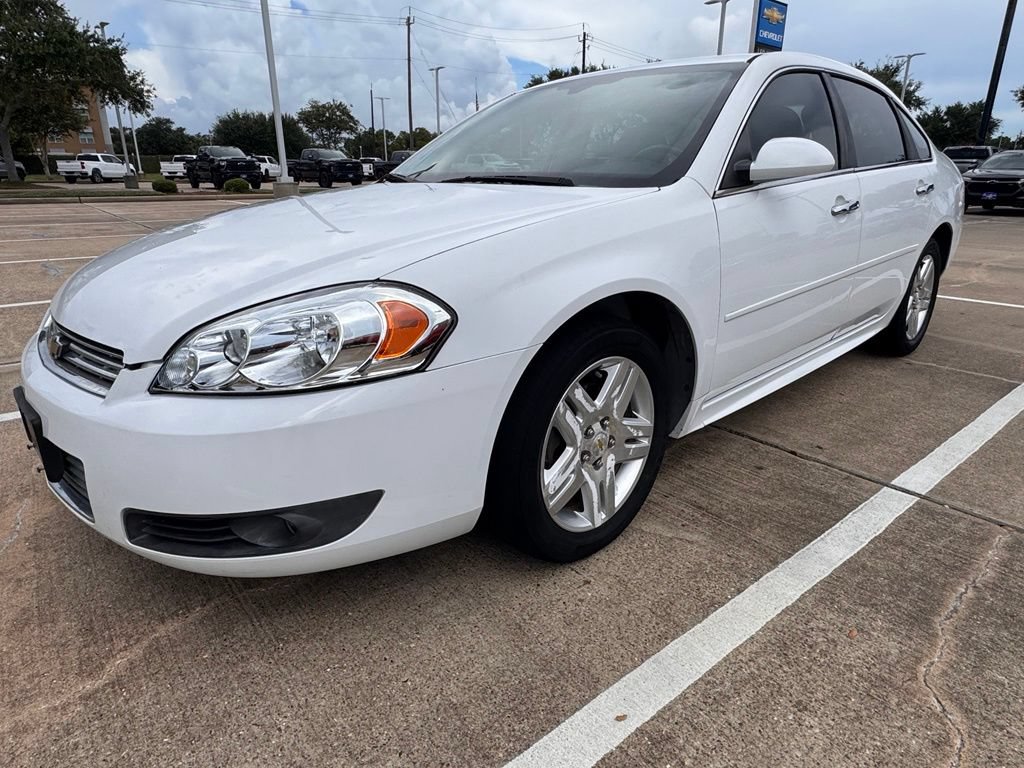 Used 2010 Chevrolet Impala LT FWD image 2