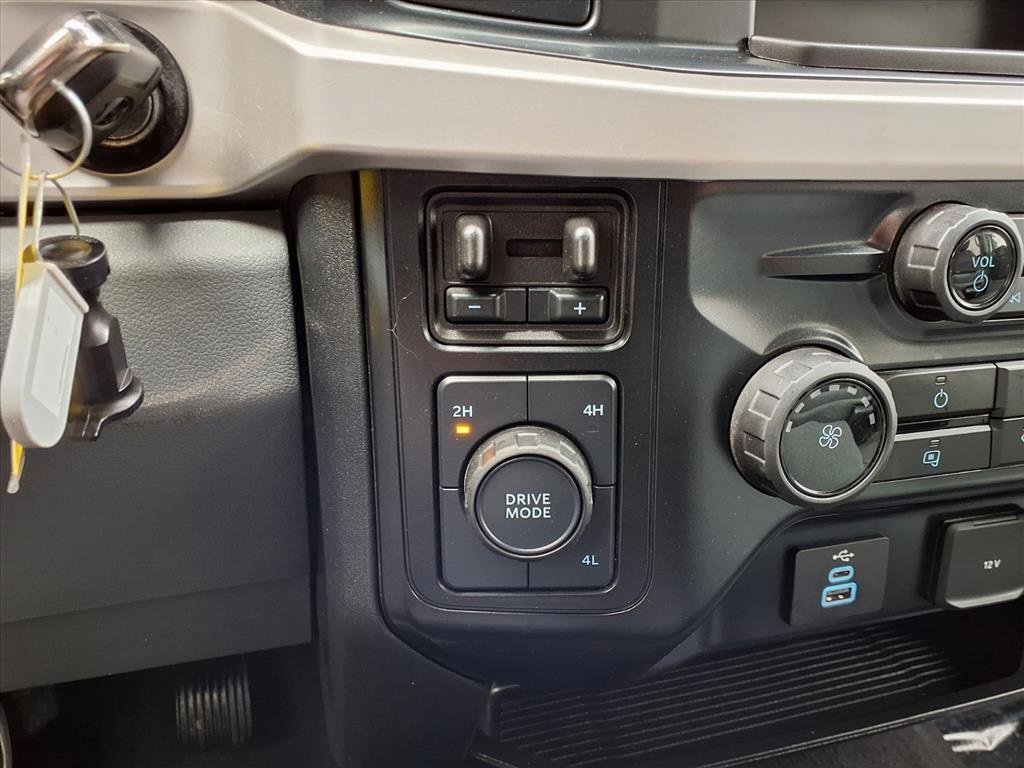 Certified 2025 Ford F250 XLT image 11