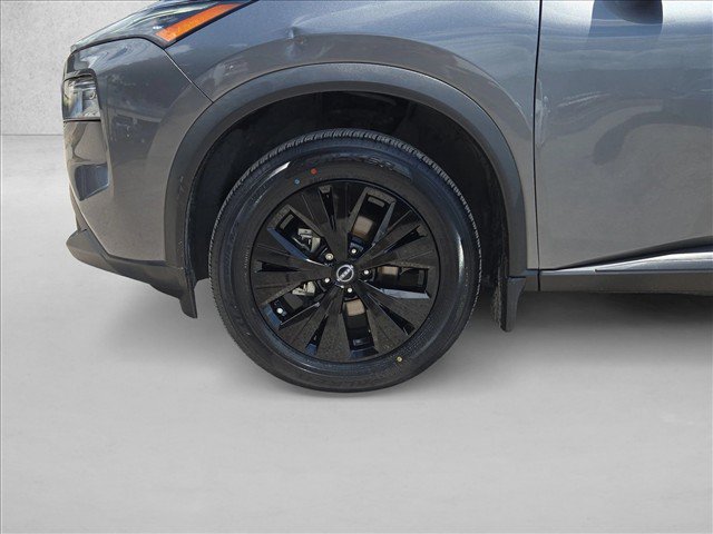 Used 2022 Nissan Rogue SV AWD/4WD image 22